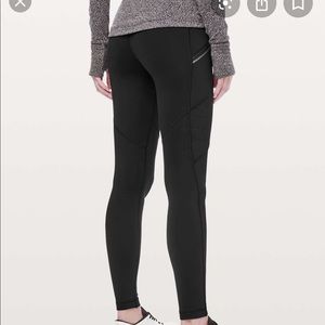 Lululemon black toasty tech tights 6